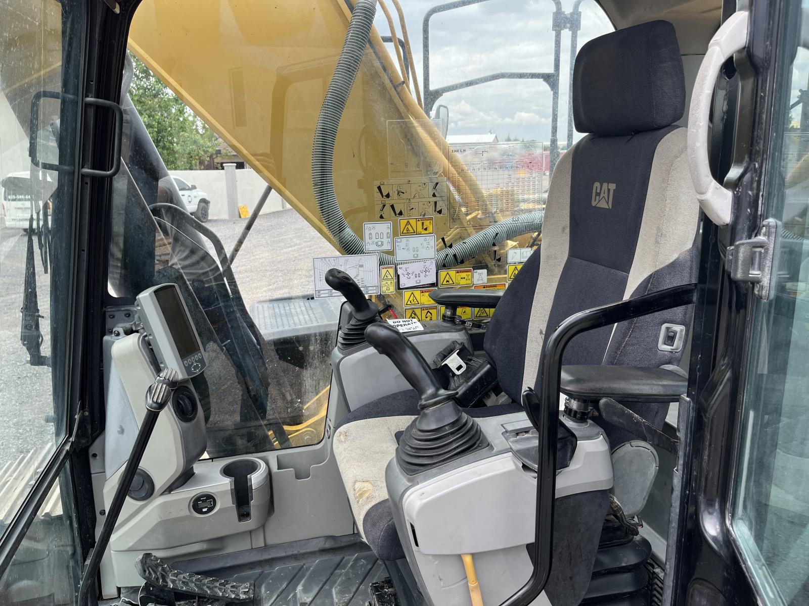 ./imagenes/INVOICE/2019/18174/CAT 336ELH (3).JPG